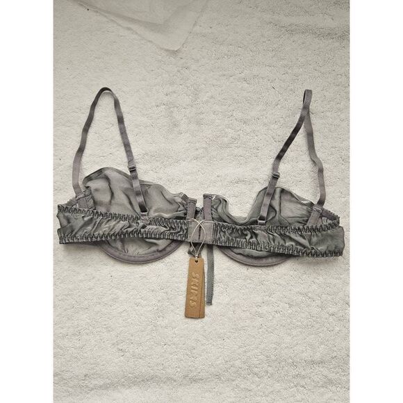 Skims Silk underwire bra Nwt - Picture 4 of 9